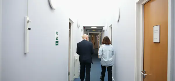 Gps Talking In Corridor Sturton 2023 9F1A2977